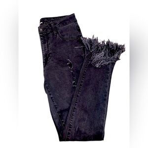 🩷C’EST TOI DENIM DISTRESSED SKINNY🩷SUPER FUN!!!!EXCELLENT CONDITION!